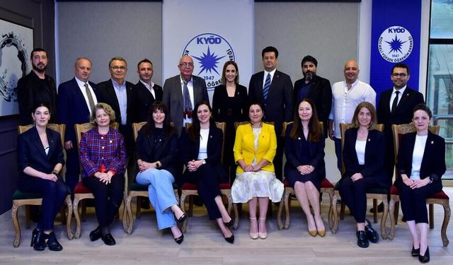 Soysal resmen açıkladı,  listesini paylaştı