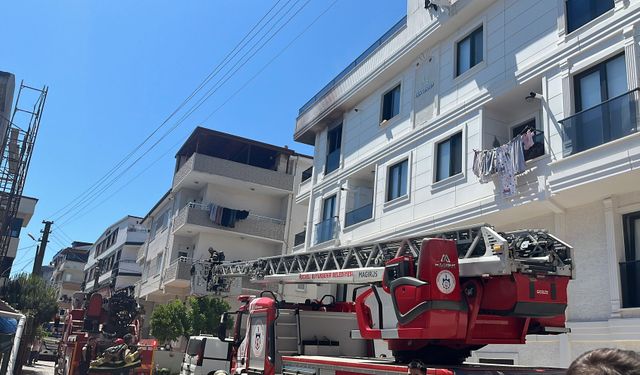 Darıca’da Yangından Üç Kişi Kurtarıldı