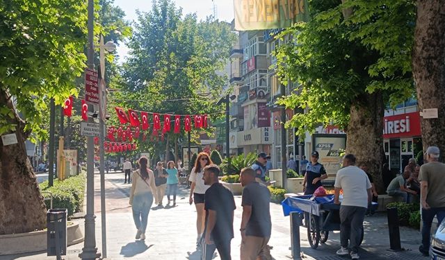 Zabıta Ekiplerinin Seyyar Satıcılarla Olan Mücadelesi