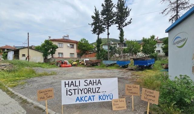 Karamürsel’de köylülerden ortak talep: Halı saha yapılsın