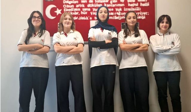 Nuh Çimento Kız MTAL Öğrencileri Erasmus+ ile İspanya Yolcusu