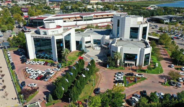 Kocaeli Büyükşehir filosunu yeniliyor