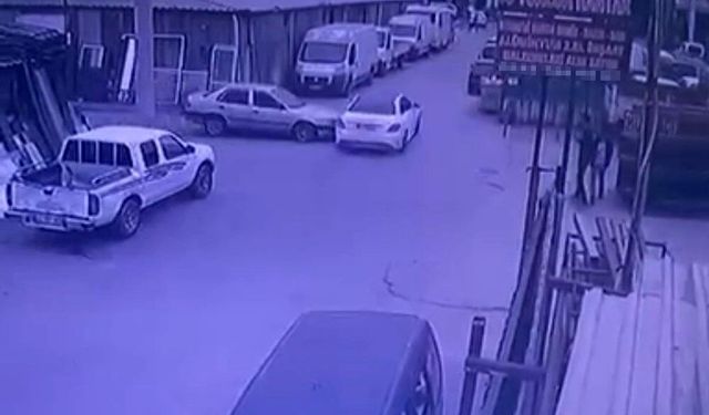 Bu Sokaktan Geçen Kaza Yapıyor!