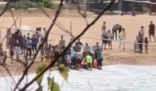Kandıra’da deniz yasağına rağmen tehlikeli anlar