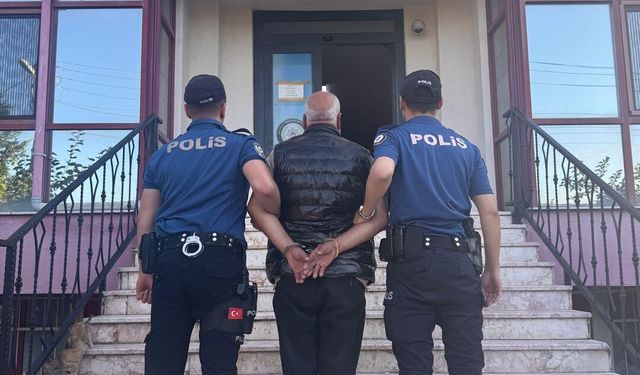 3 yıl hapis cezasıyla aranıyordu, yakalandı