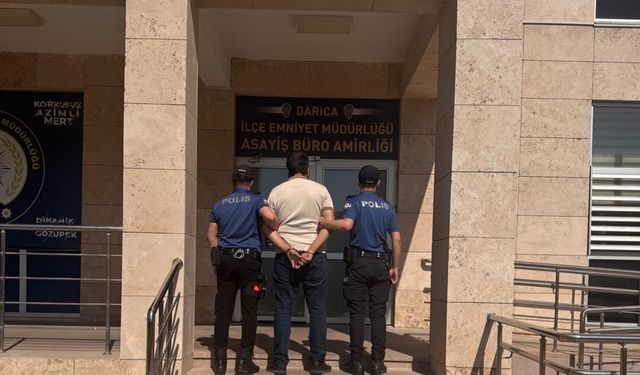 Kamu Görevlisiyim Dedi Önüne Geleni Dolandırdı