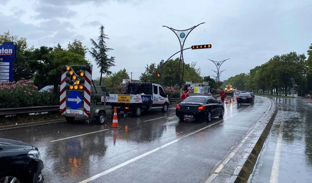 Kocaeli’de Kuvvetli Yağışa 1200 Personelle Müdahale Ediliyor