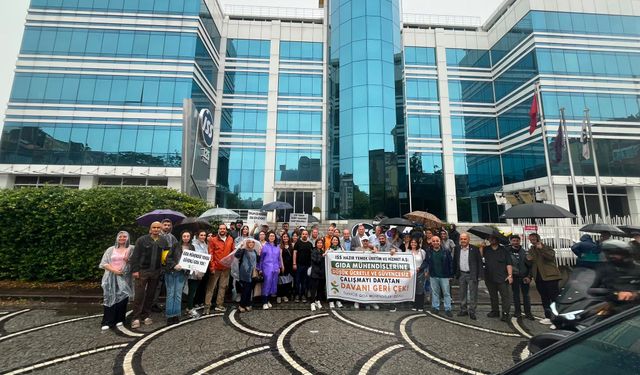 Gıda mühendislerinden ISS önünde siyah çelenkli eylem
