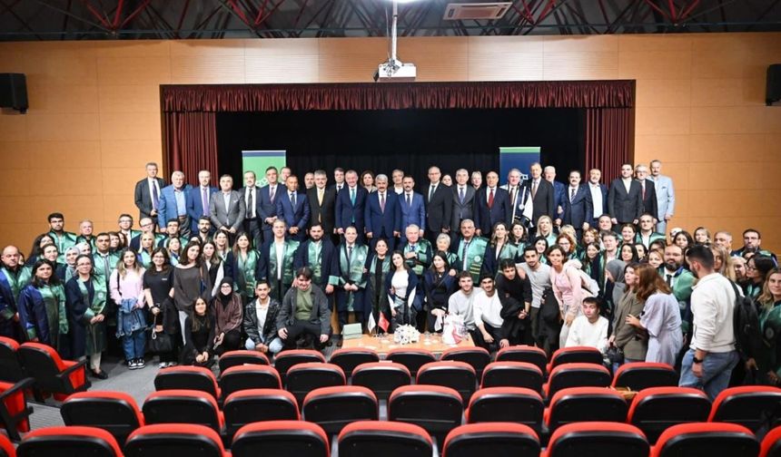 Kocaeli Sağlık ve Teknoloji Üniversitesi Akademik Yıl Açılış Töreni Yapıldı