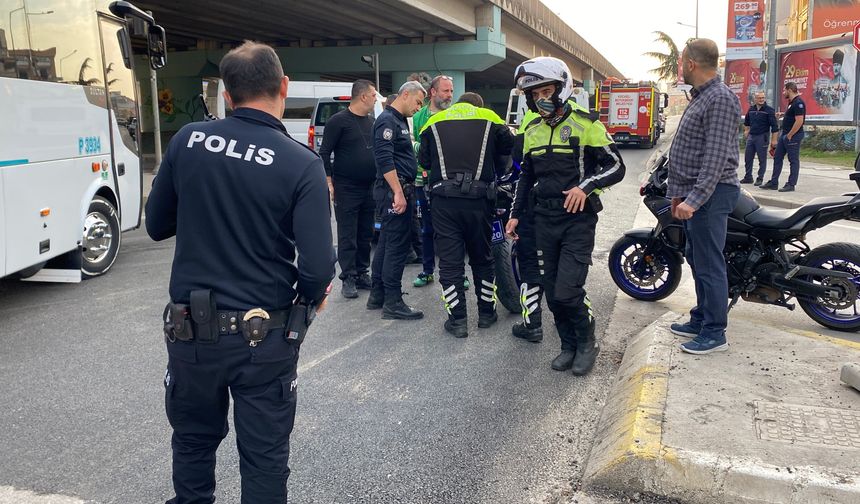 Kocaeli’de Kavşakta Feci Kaza: 4 Yaralı