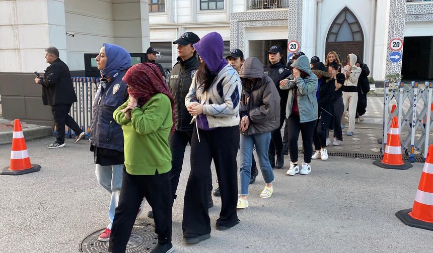 Kocaeli'de Bungalov Çetesi Çökertildi