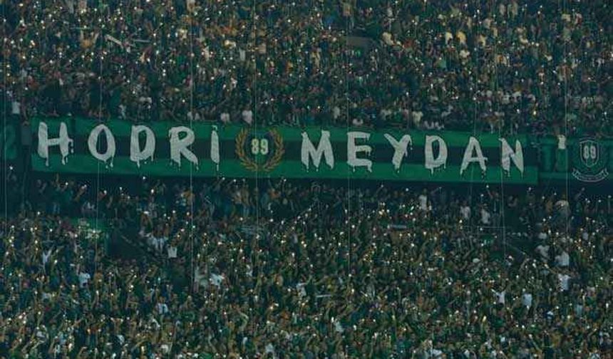 Kocaelispor'dan Taraftarına Çağrı: "Kombineni Devret, Boş Koltuk Kalmasın"