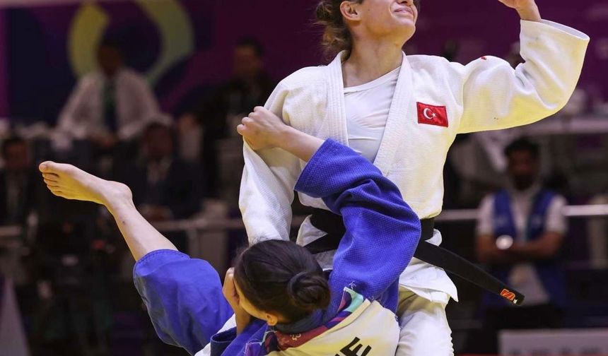 Tuğçe Beder'den Riyad'da altın madalya