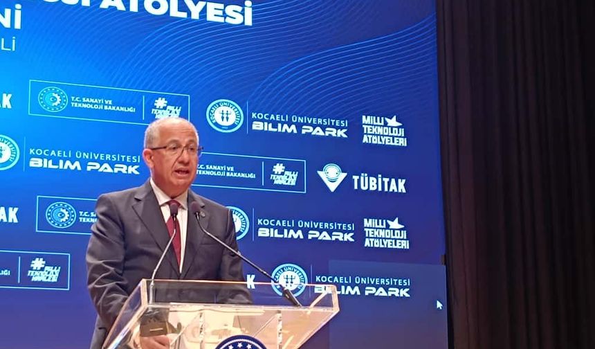Rektör Cantürk: "TCG Anadolu Gemisi İçin Her Türlü Göreve Hazırım"