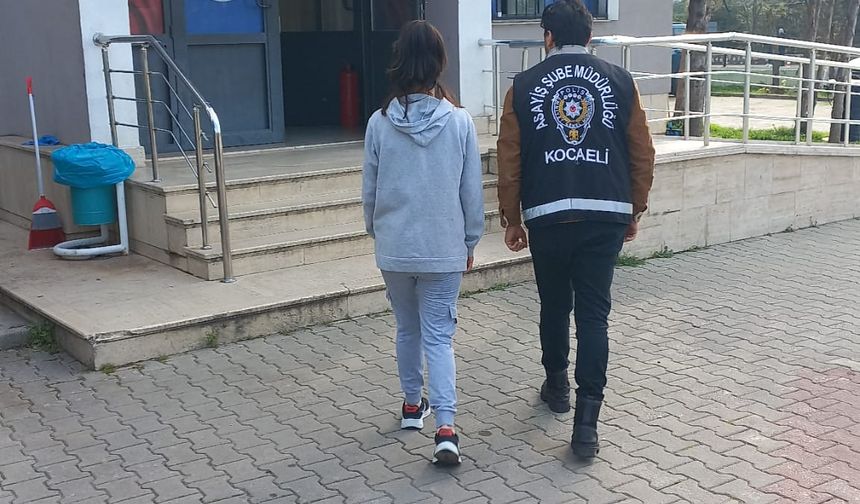 Kendini Kamu Görevlisi Diye Tanıtan Dolandırıcı Kocaeli’de Yakalandı