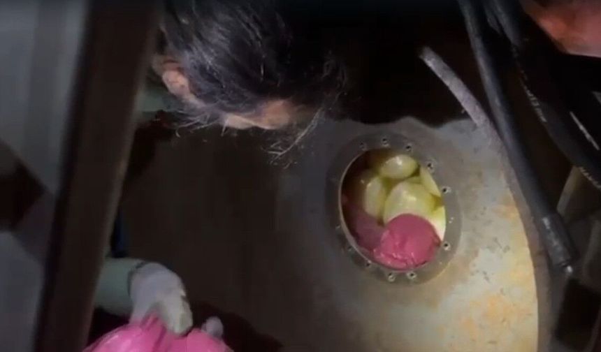 Asfalt Silindirinden 102 Kilo Uyuşturucu Çıktı