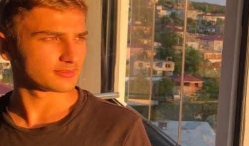 23 Yaşındaki Genç Araç İçinde Ölü Bulundu