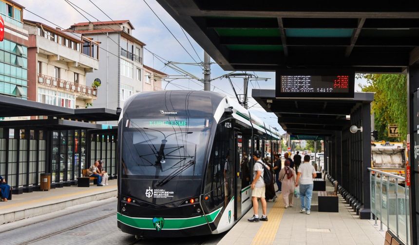 Kocaeli'de Tramvay Ücretsiz Oldu