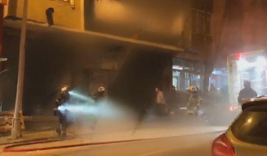 İzmit’te Mobilya Atölyesi Küle Döndü