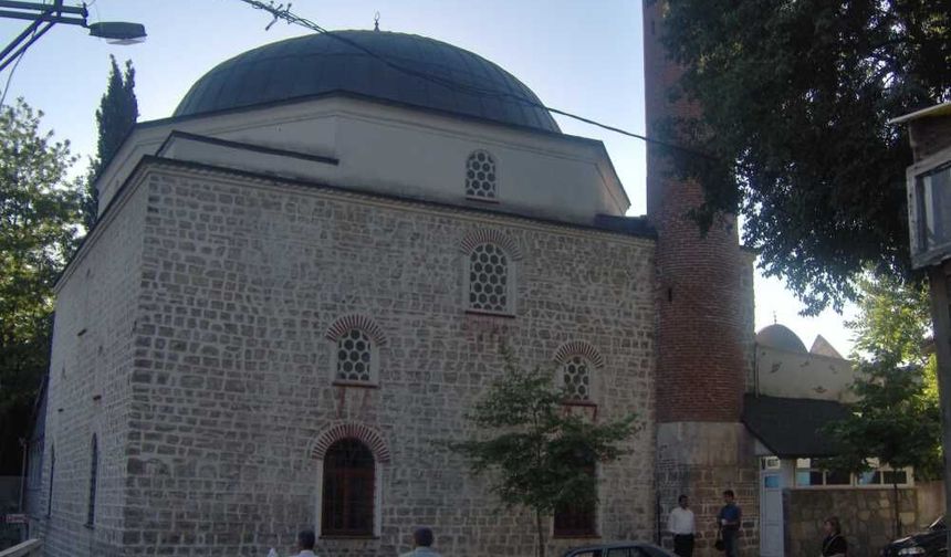 Camiden Ceset Çıktı!