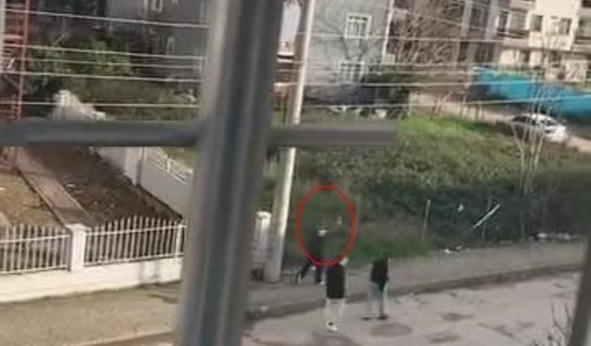 İzmit’te Havaya Ateş Açan Çocuğa Para Cezası!