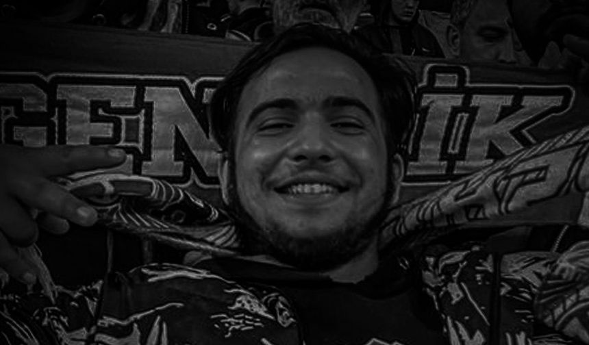 Kocaelispor Maçında Tribünden Düşen Taraftar Hayatını Kaybetti