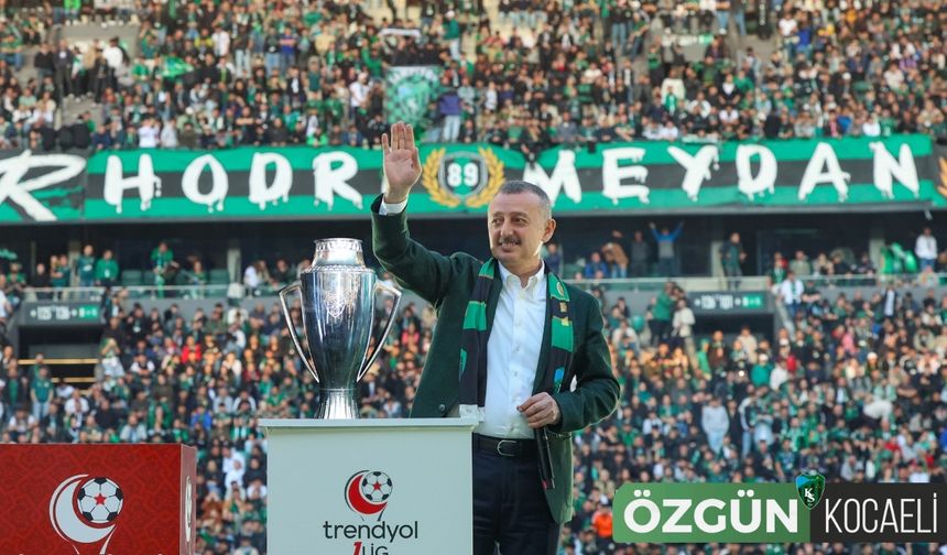 Kozluk’ta tribün havası: Büyükakın’dan yürek ısıtan paylaşım