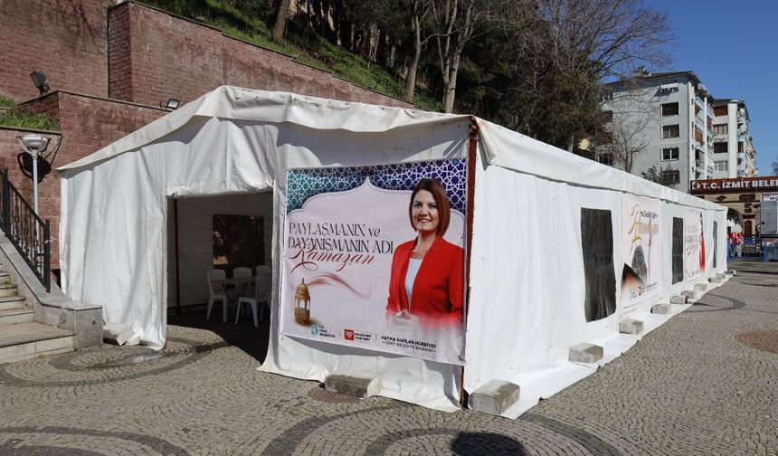 Her Gün Bin Kişiye Ücretsiz İftar