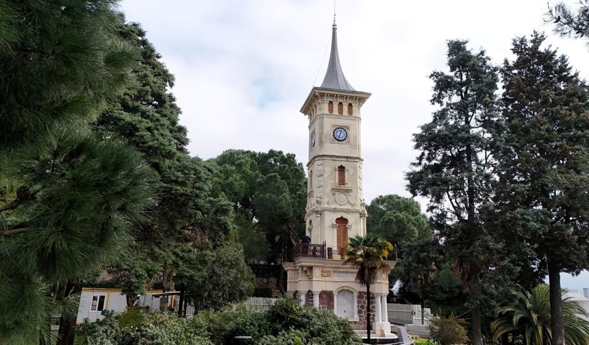 İzmit Saat Kulesi Gerçek Kimliğine Kavuşuyor
