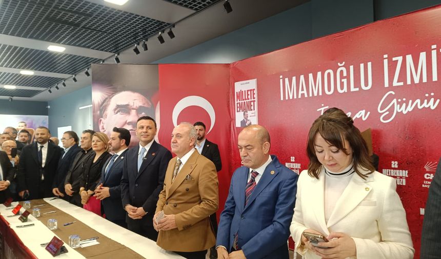 İmamoğlu İzmit'te: CHP'liler imza gününe akın etti