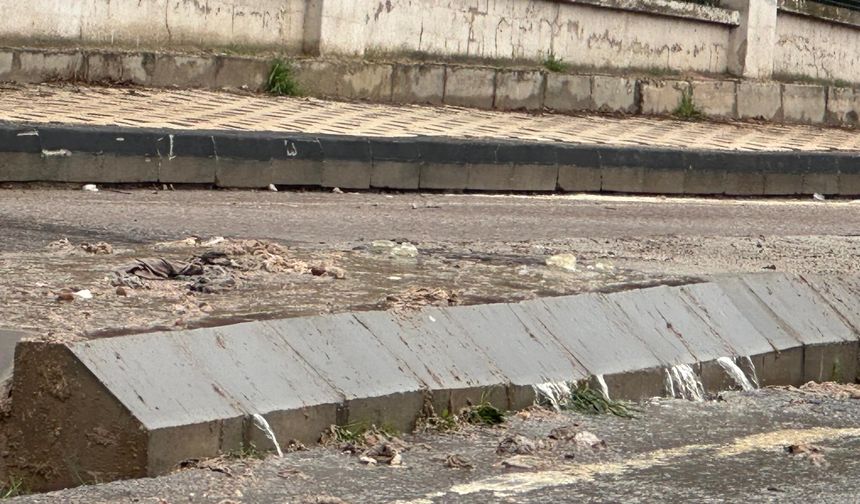 Kalıcı çözüm beklenirken lağım bir kez daha taştı