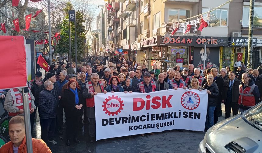 DİSK Emekli-Sen: “Emekli Yaşamıyor, Entübe Edildi”
