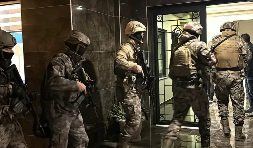 Kocaeli'de IŞİD Hücre Evlerine MİT Destekli Operasyon