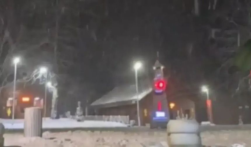 Kocaeli’de bahar ortasında kar sürprizi: Kuzuyayla beyaza büründü