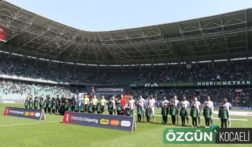 Kocaelispor–Konyaspor maçında tribünler şaşırttı