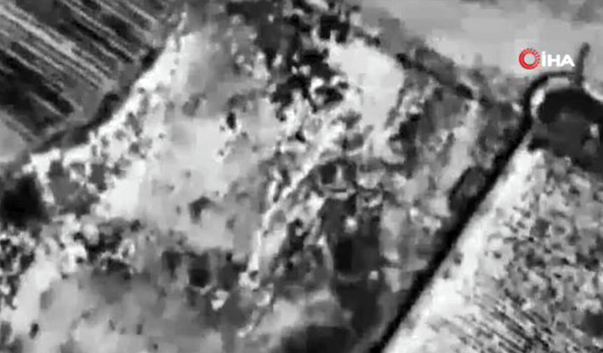 İsrail Hamas'ın Roket Sahasını Vurdu