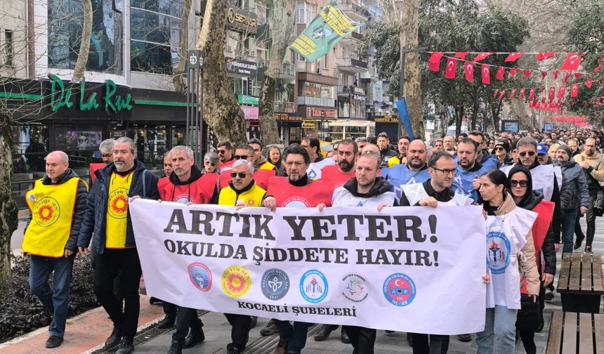 Binlerce eğitimci, Fatma Öğretmen için haykırdı: "Artık sabrımız kalmadı"