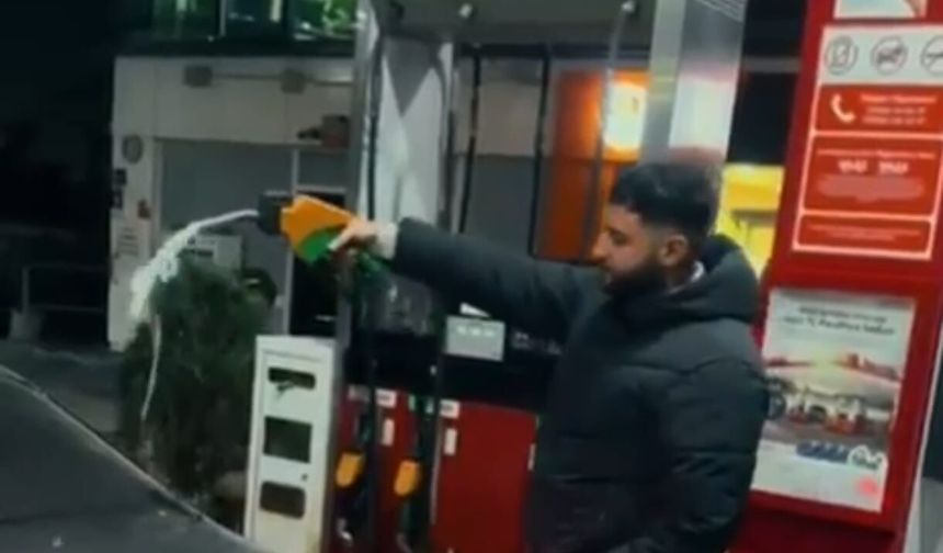 Aracını benzinle yıkayan genç tepki gördü