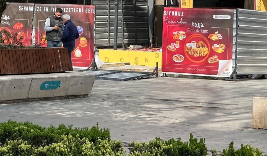 Yürüyüş Yolu’nda İnşaat Demirleri Devrildi