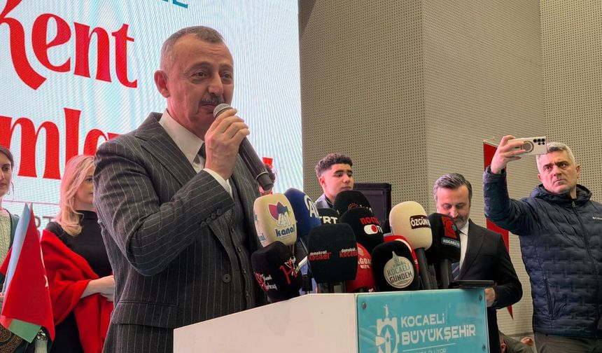 Başkan Büyükakın: "Bu yıl buruk bir bayram yaşıyoruz"