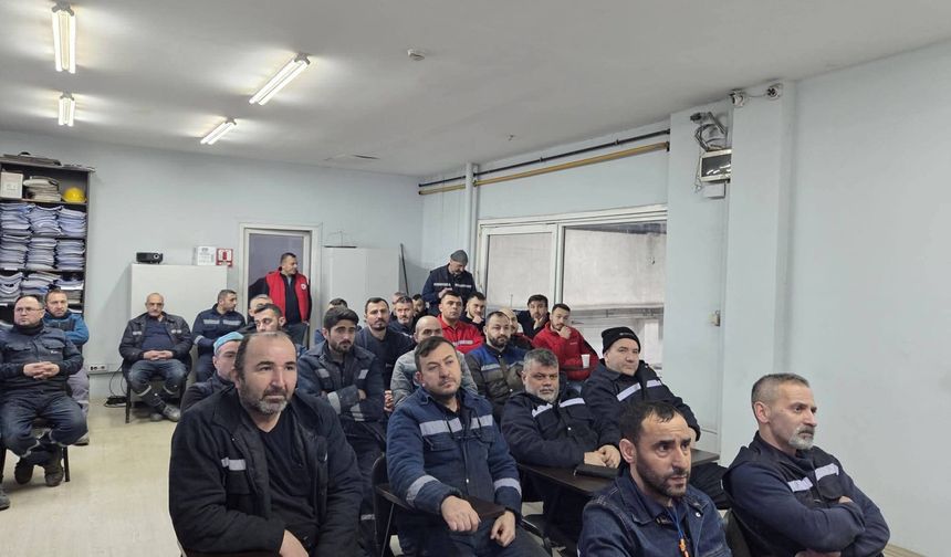Gebze'de işçileri sendikal eğitim: “Örgütlü mücadele hayati önemde”