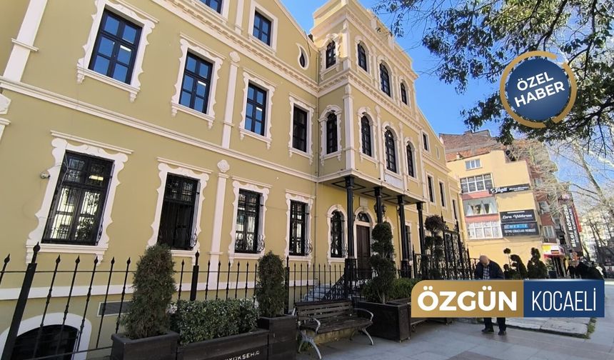 Tarihi İzmit Ortaokulu binası için esnaftan öneri:  “Okul yerine devlet kurumu ve yaşam alanı olsun”