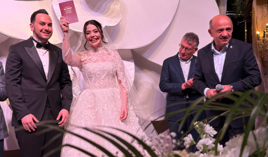 55 Şahitli Nikâhta Tipioğlu’nun Kızı Dünyaevine Girdi