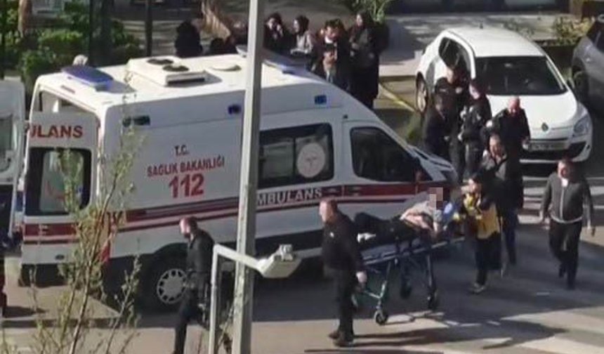 Kocaeli'de Okul Önünde Kan Döküldü