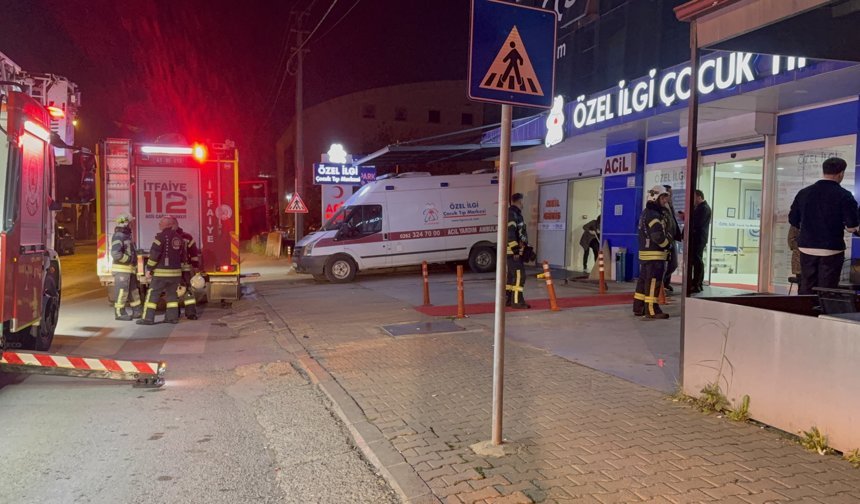 İzmit'te Çocuk Tıp Merkezi Yandı: Gece Yarısı Herkes Tahliye Edildi