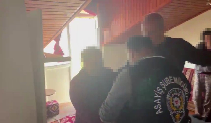 Kocaeli’de firari kadın şifonyer arkasında yakalandı