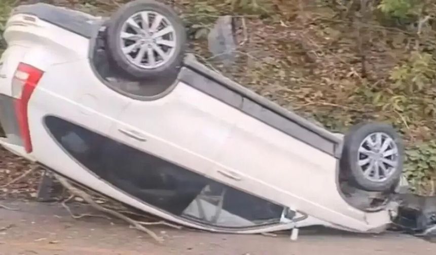 Kartepe Zirve Yolunda Feci Kaza! Otomobil Takla Attı