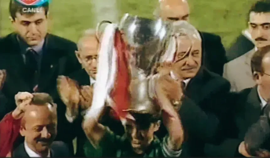 Yeşil-Siyah Tarih: Kocaelispor 60. Yılını Böyle Kutladı