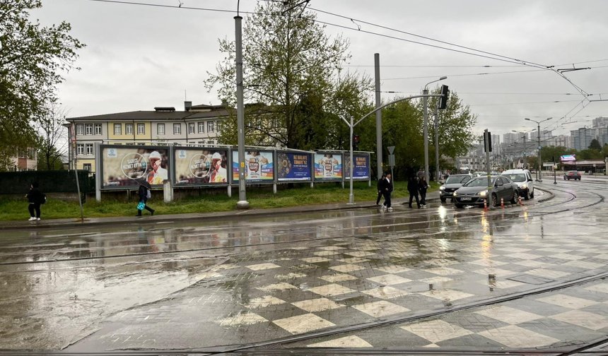 Kocaeli Güne Yağmurla Başladı