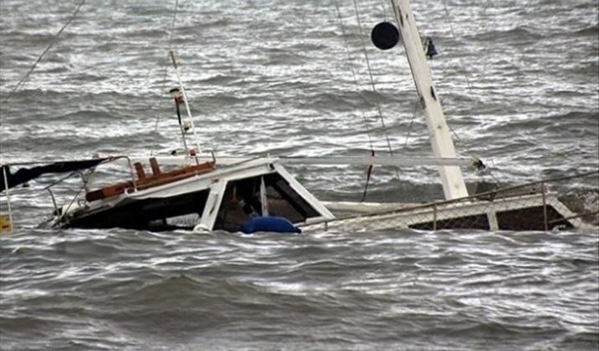 Kocaeli'de Can Pazarı Yaşandı! Balıkçı Teknesi Battı